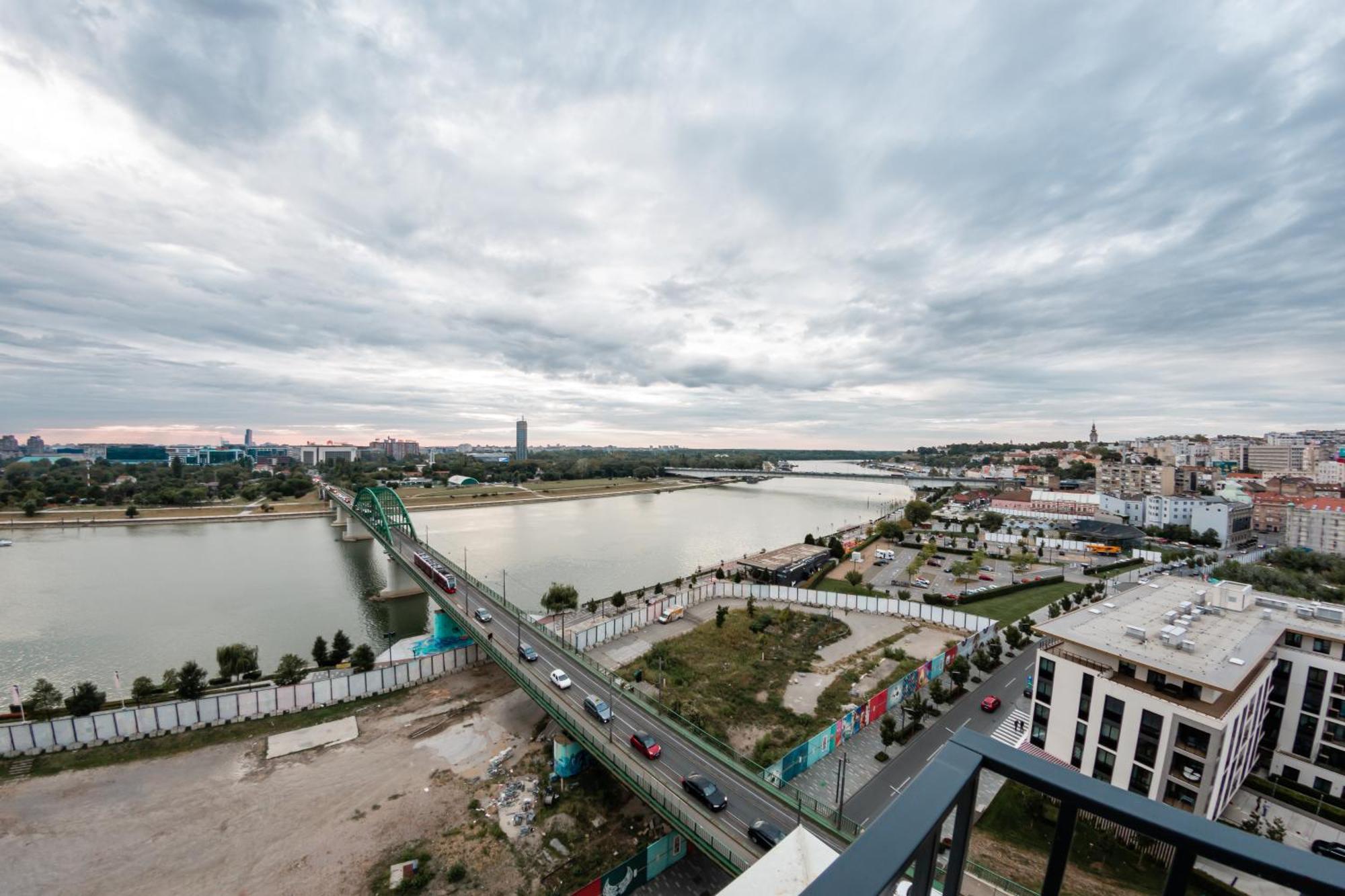 Sinfonia Lux Apartment Beograd Bagian luar foto